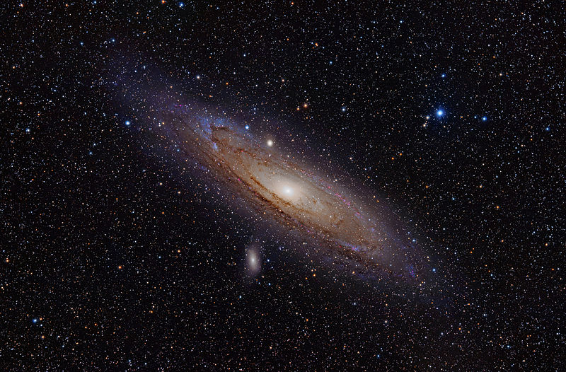 800px-Andromeda_Galaxy_%28with_h-alpha%29.jpg