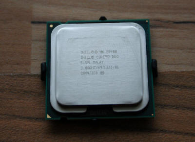 Intel_Core2Duo_E8400_small.jpg