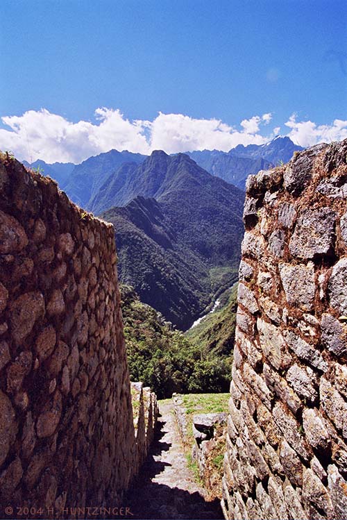 machu_picchu_street(29_0594).jpg