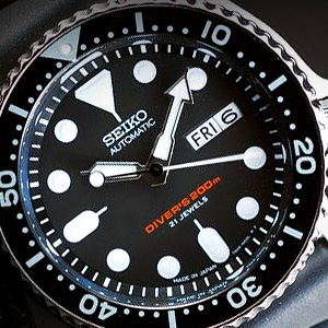 1291318651_seiko-skx007-dive-watch_1.jpg