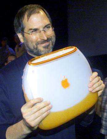 steve-jobs-apple-ibook-picture.jpg