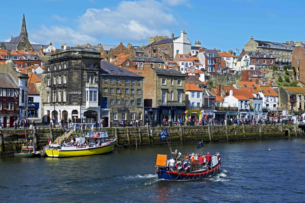 passengers5_whitby.jpg