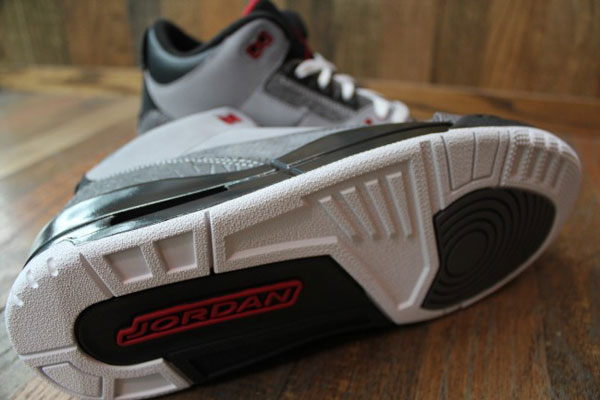 air-jordan-3-stealth-00.jpg