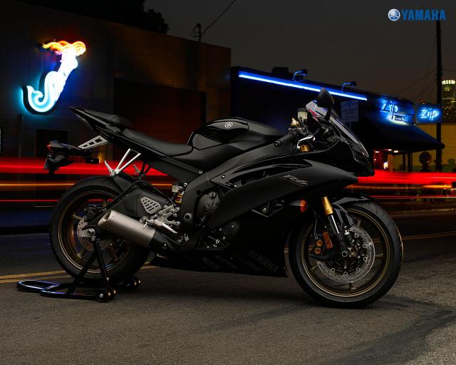 black+2008+yamaha+yzf+r6+sportbike+wallpaper.jpg