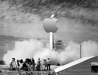 Apple_rocket_liftoff.jpg