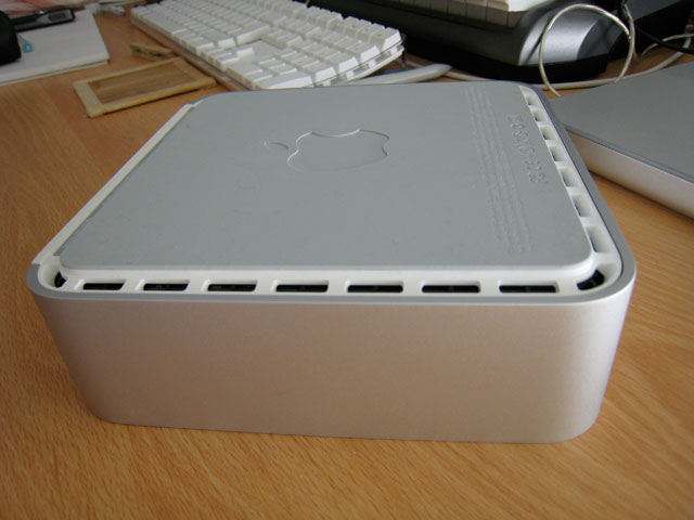 macmini_bottom.jpg