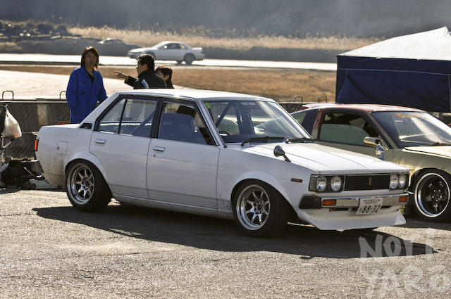 ke70_corolla_at_nikko_002.jpg