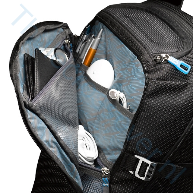 Thule_Crossover_20_Liter_Backpack_Travel_Bag_Inner.jpg