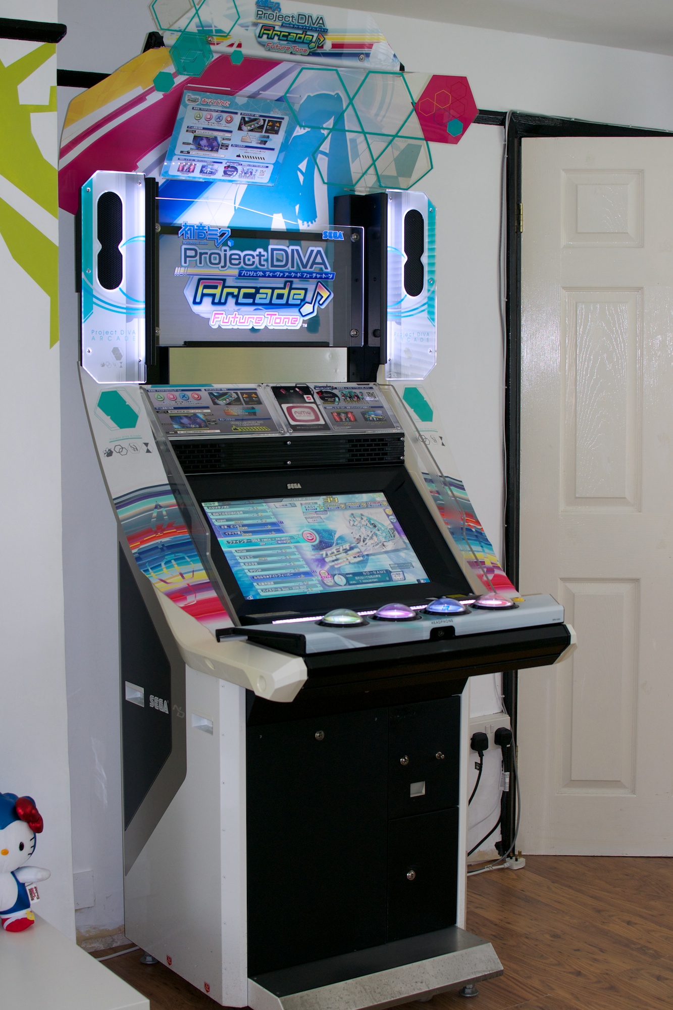 miku_cabinet.jpg