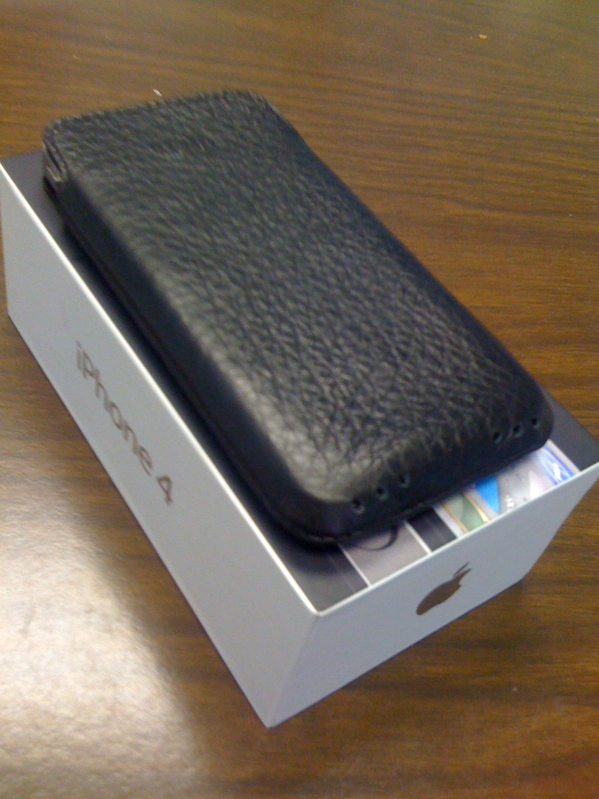 iphone41.jpg