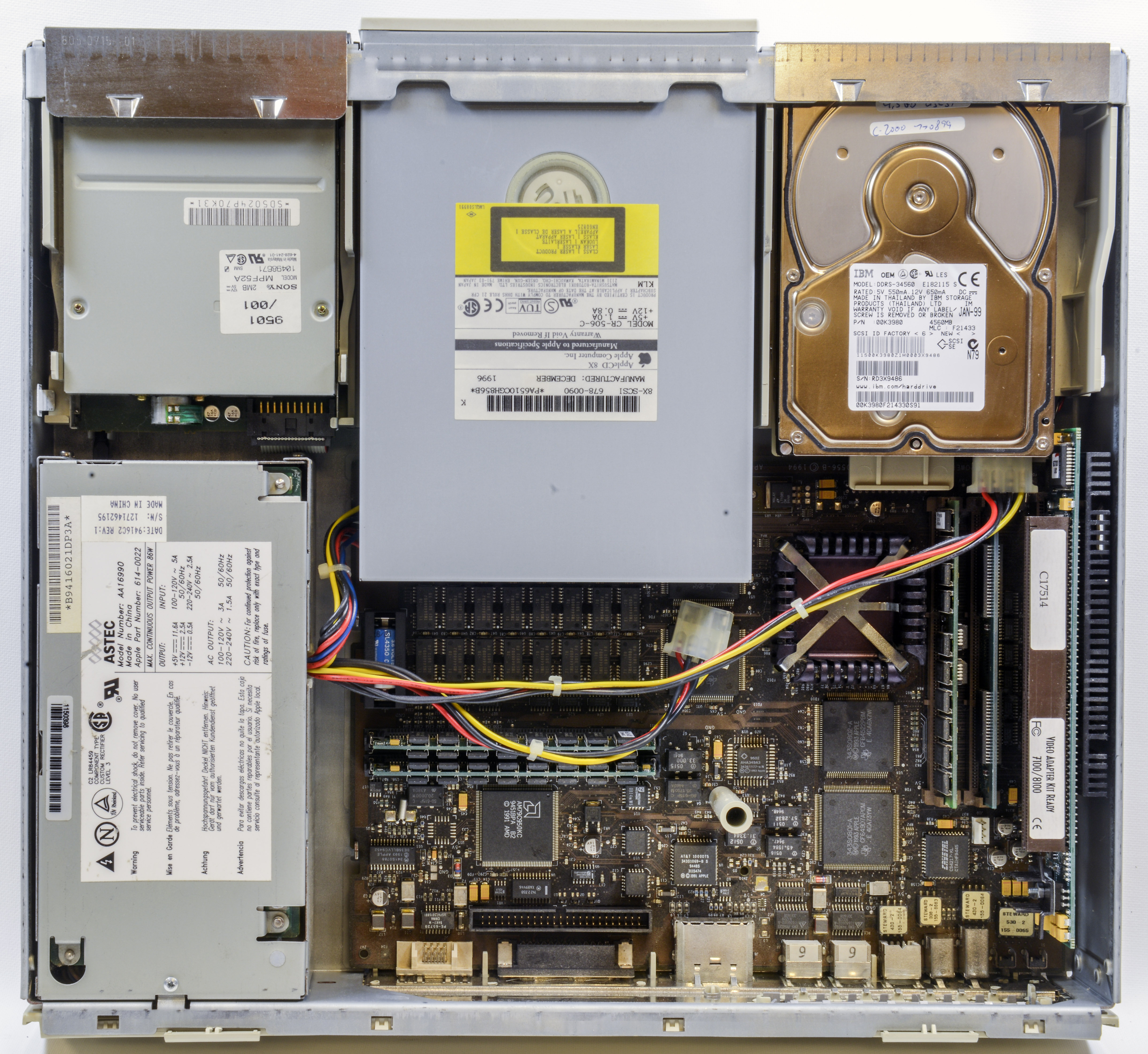 PowerMac_6100-66c.JPG