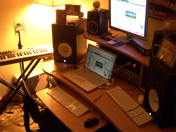 studio6small.jpg