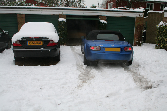 mx5snow.jpg