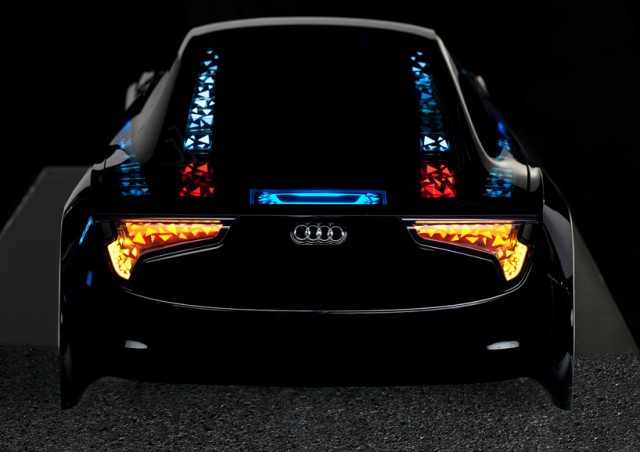 Audi-OLED-Lighting8-640x452.jpg