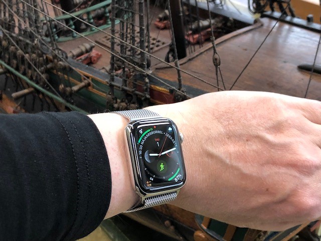 Apple-watch-1.jpg