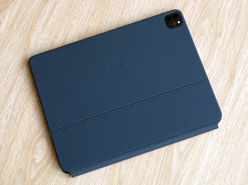 ipadpro-magic-keyboard-back.jpg