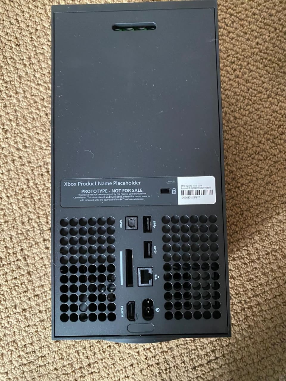 xbox-series-x-prototype-ports-2.jpg