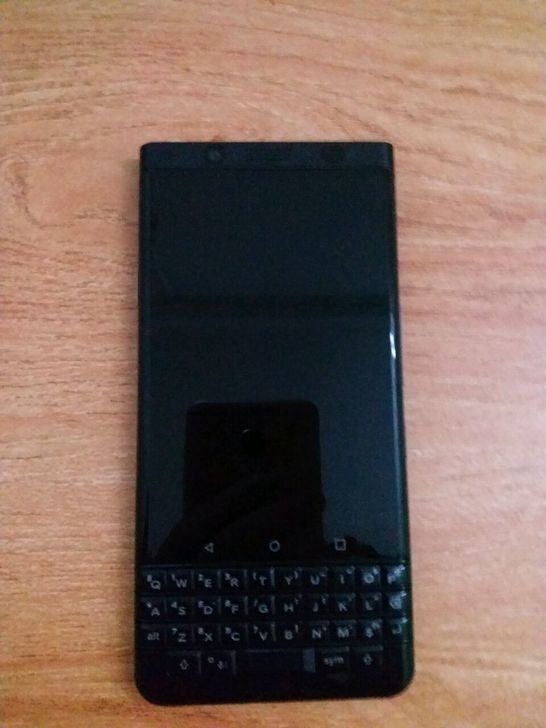 blackberry_keyone_black_xianyu1.jpg