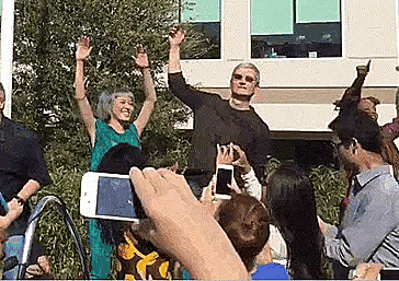 1c61522ec9058bd60c73f915d021df7f.gif