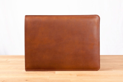 MacBook_Vertical_Brown_Closed-430x286.jpg