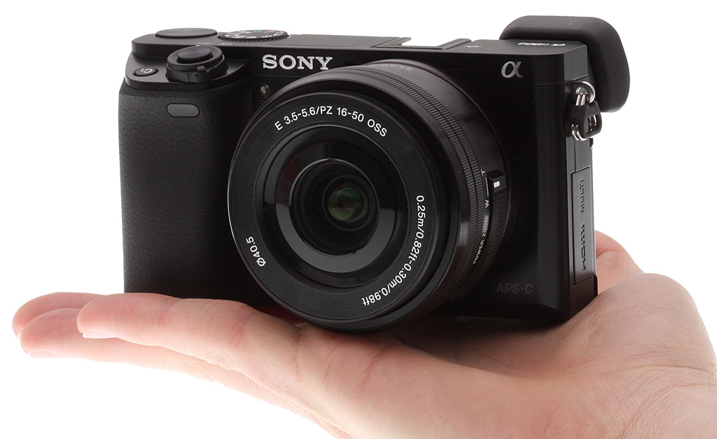 Z-sony-a6000-onHand.JPG
