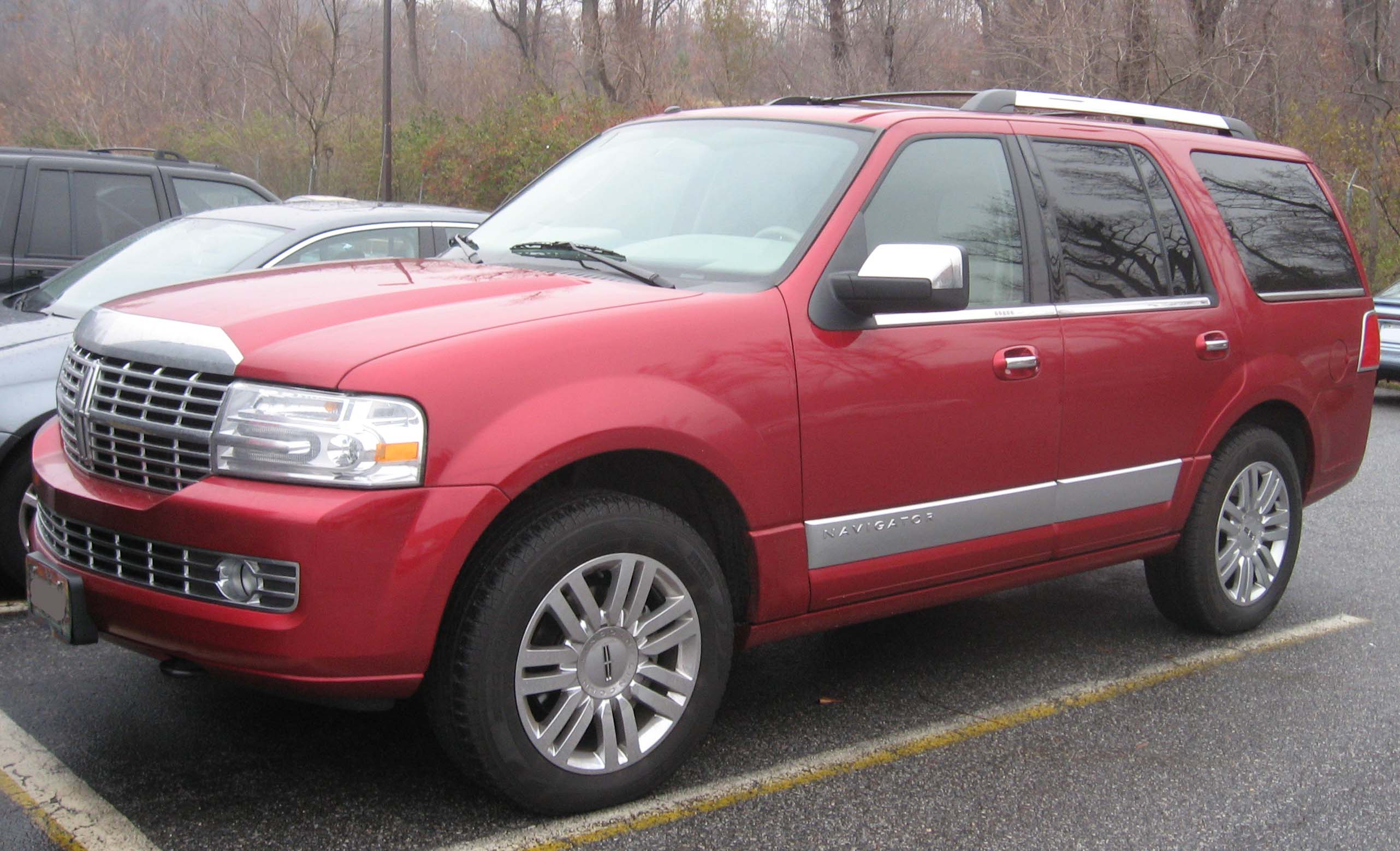 2007-2008_Lincoln_Navigator.jpg