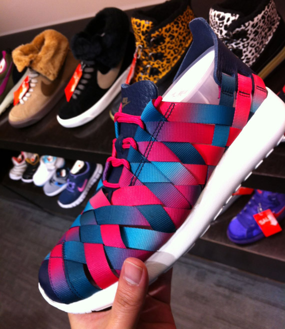 nike-roshe-run-woven-multicolor-2.jpg