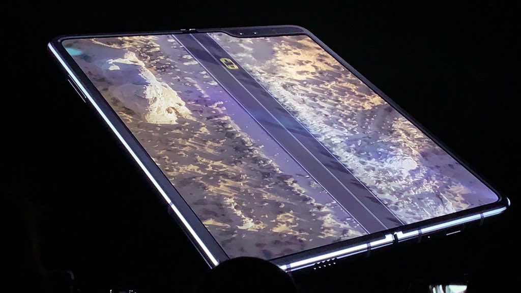 galaxy-fold-1.jpg