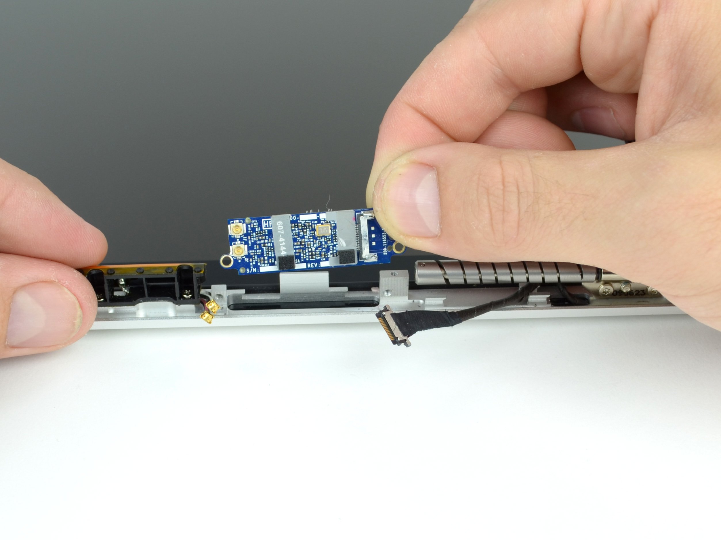 www.ifixit.com