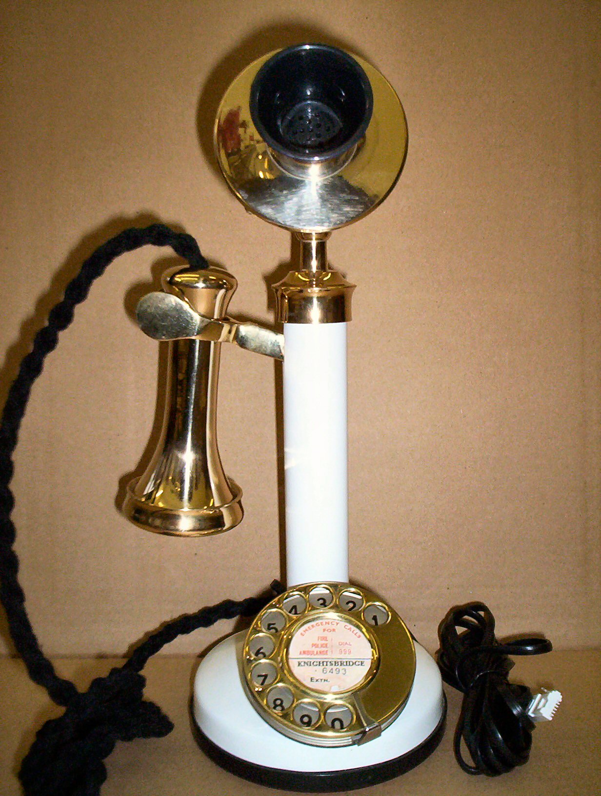 white-candlestick-telephone-lg.jpg