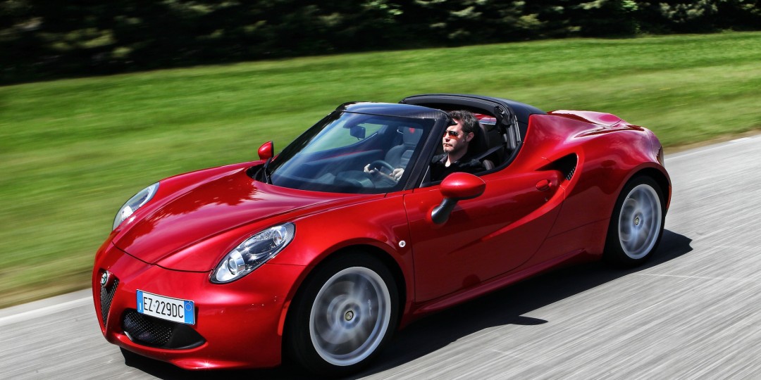 alfa-romeo-4c-spider-1107351-TwoByOne.jpg