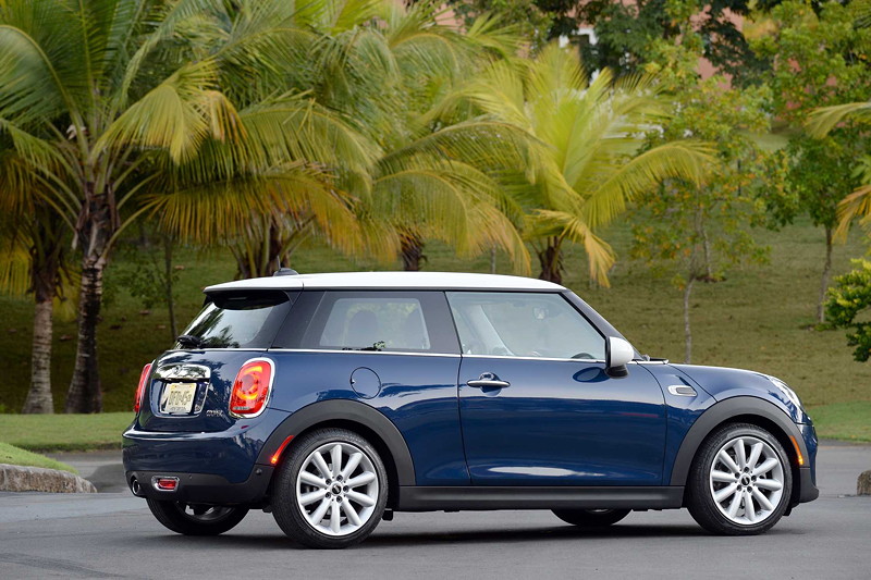 mini_cooper_f56_p90142579-b.jpg