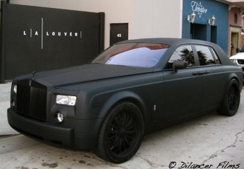 matte-black-rolls-royce-phantom-1.jpg