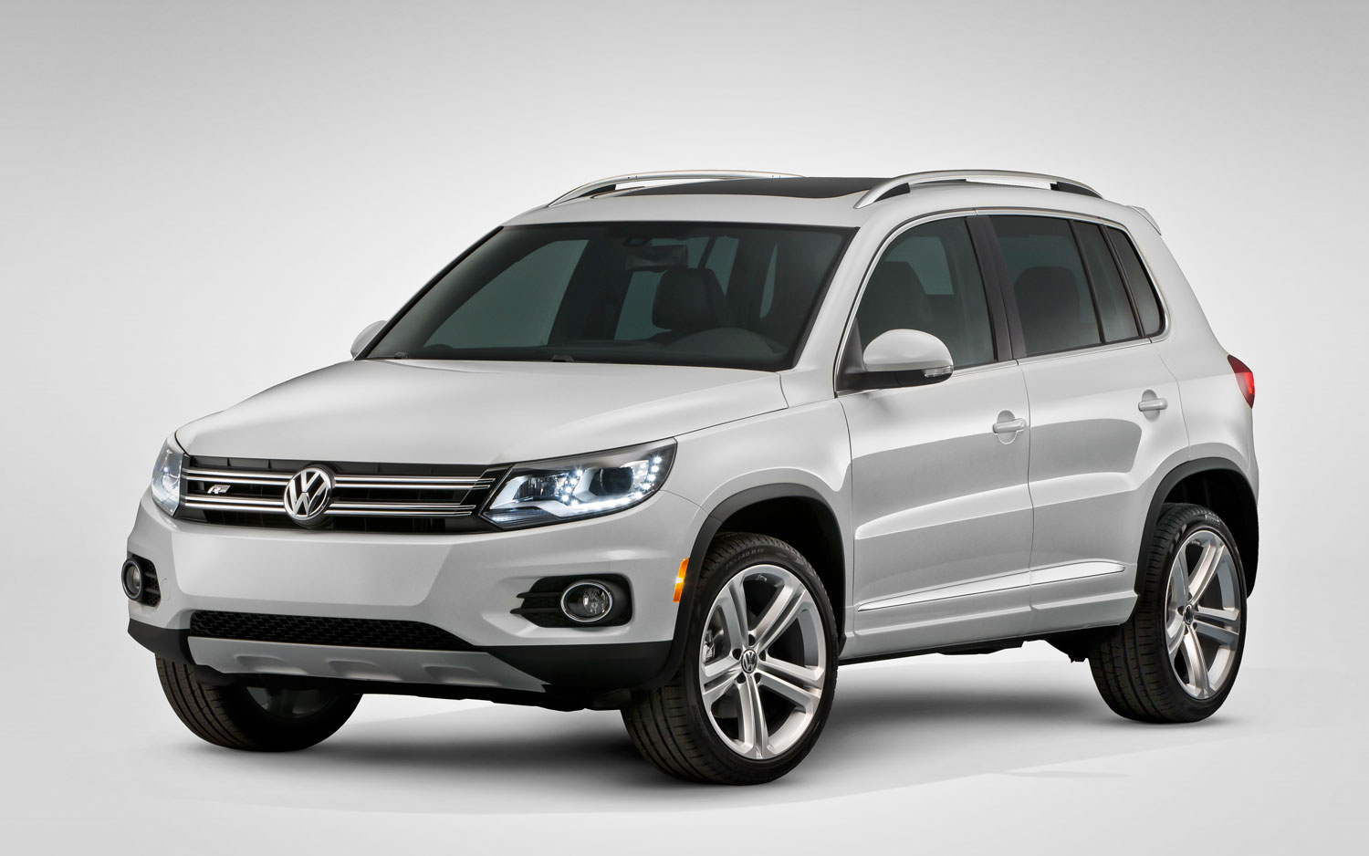 2014-volkswagen-tiguan-r-line.jpg