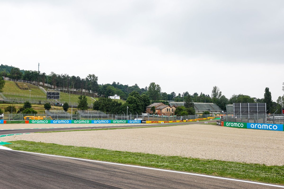 www.motorsport.com