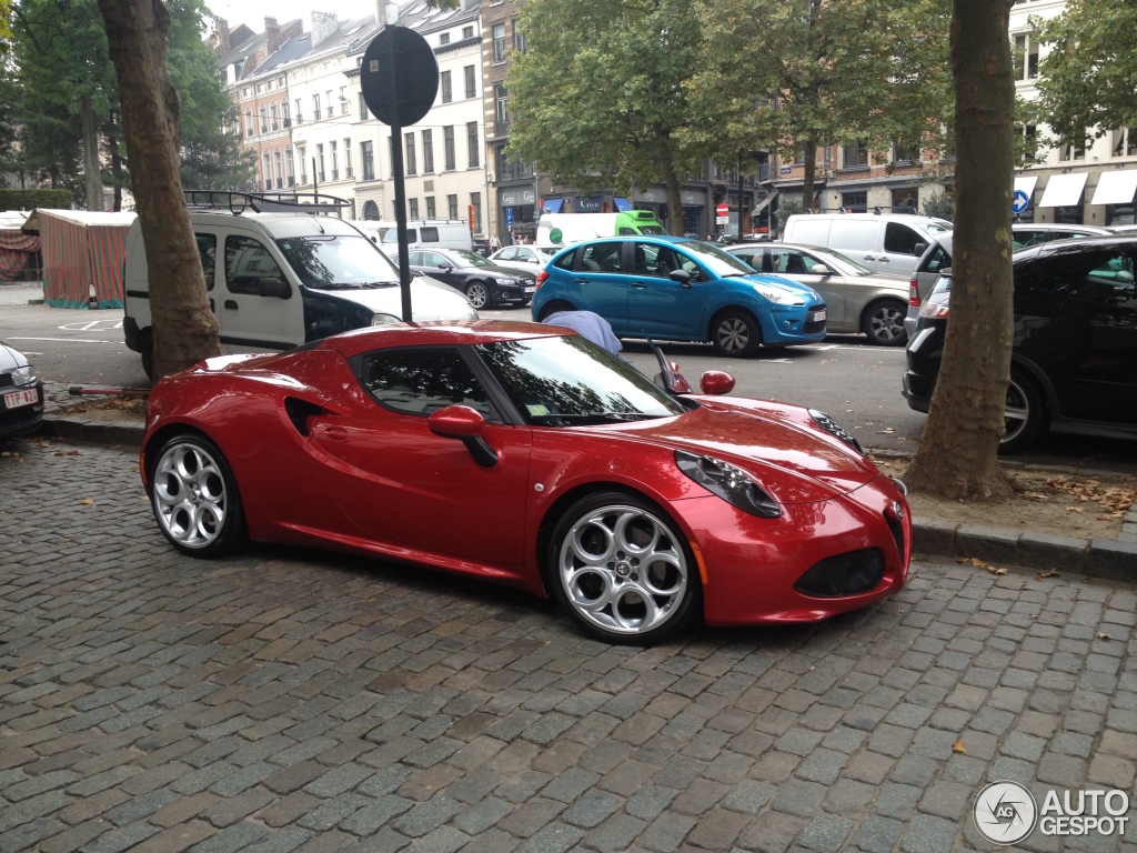 alfa-romeo-4c-c512805092014155754_2.jpg