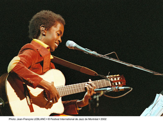 Lauryn_Hill_2002-71-3a.JPG