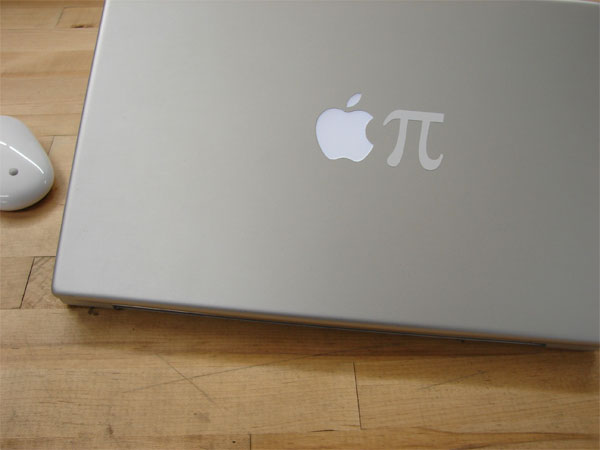 apple-pie-macbook-decal_1.jpg