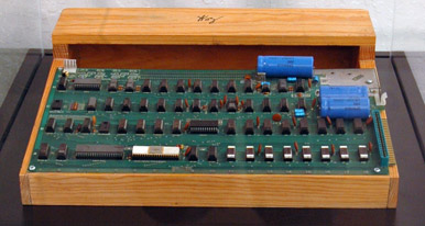 155660-apple-1-medium_original.jpg