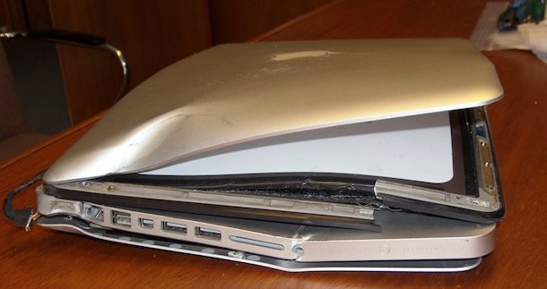 broken-macbook-pro.jpg