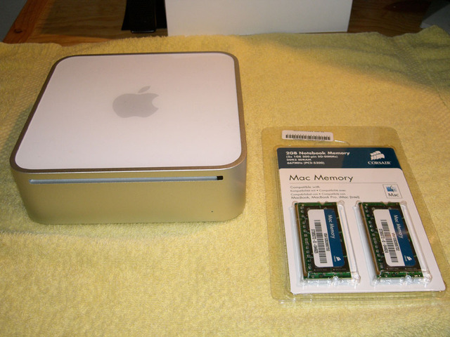 macmini1zr8.jpg