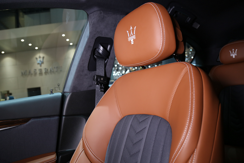 Maserati-Levante-with-Ermenegildo-Zegna-interior_2-800x533.png