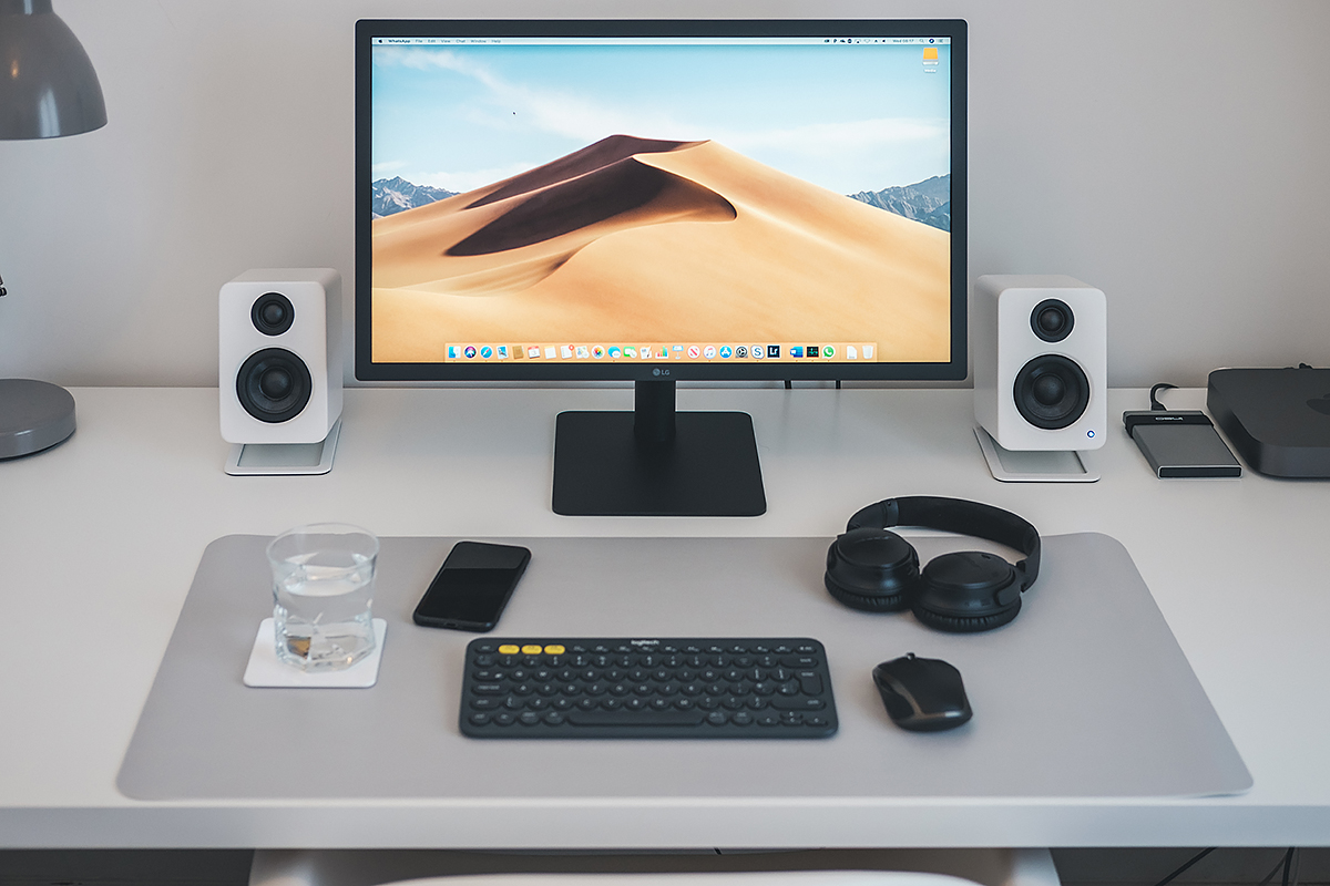 desk_setup_july_2019.jpg