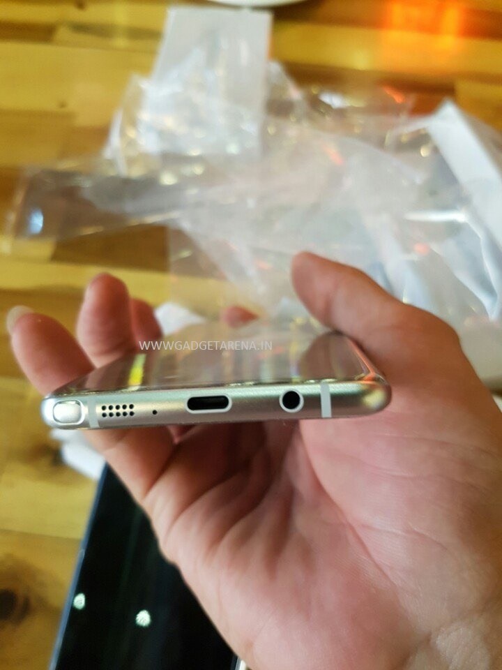 Note-7-UNBOXING-IMAGES-GA-5.jpg