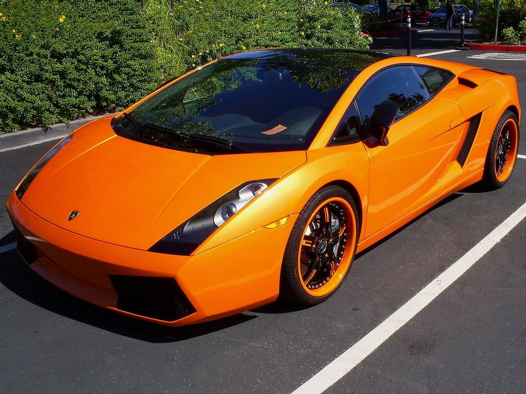 Lambo_Gallardo_orange_rims_by_Partywave.jpg