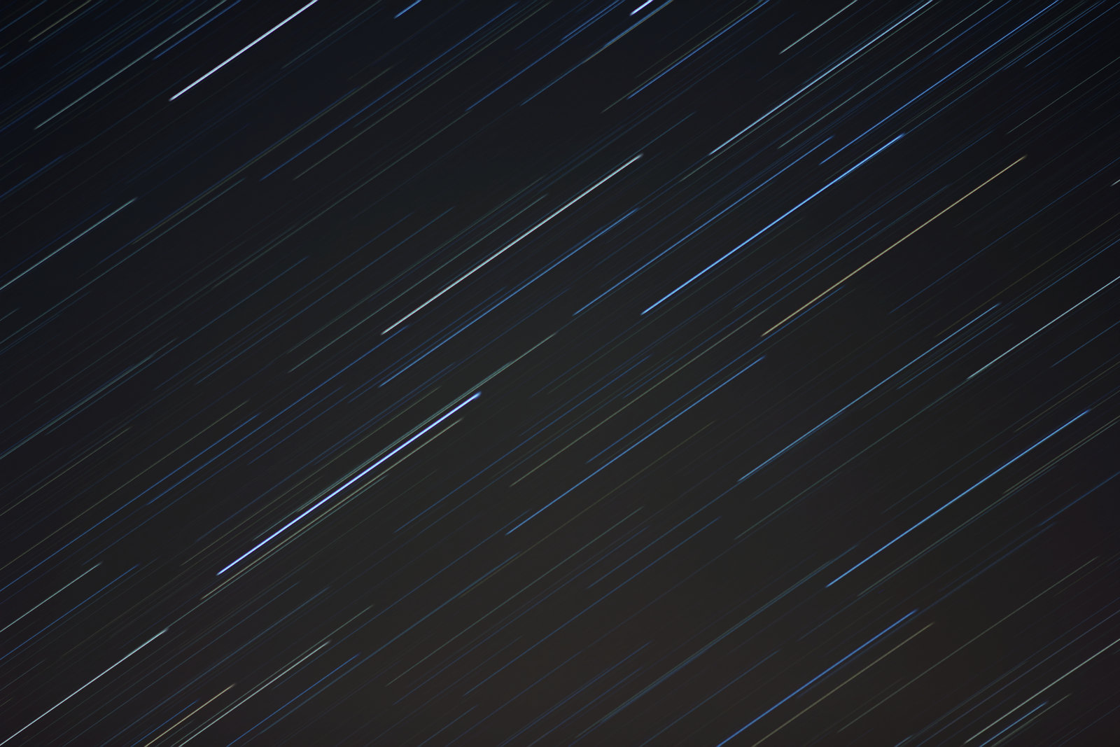 star_trails_1_by_alphaintercept-d51m42f.jpg