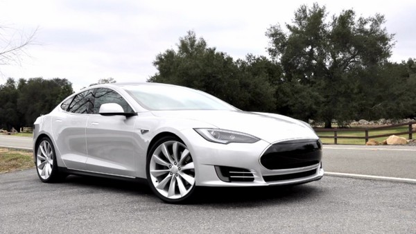 tesla-s-2011-01-18.jpg