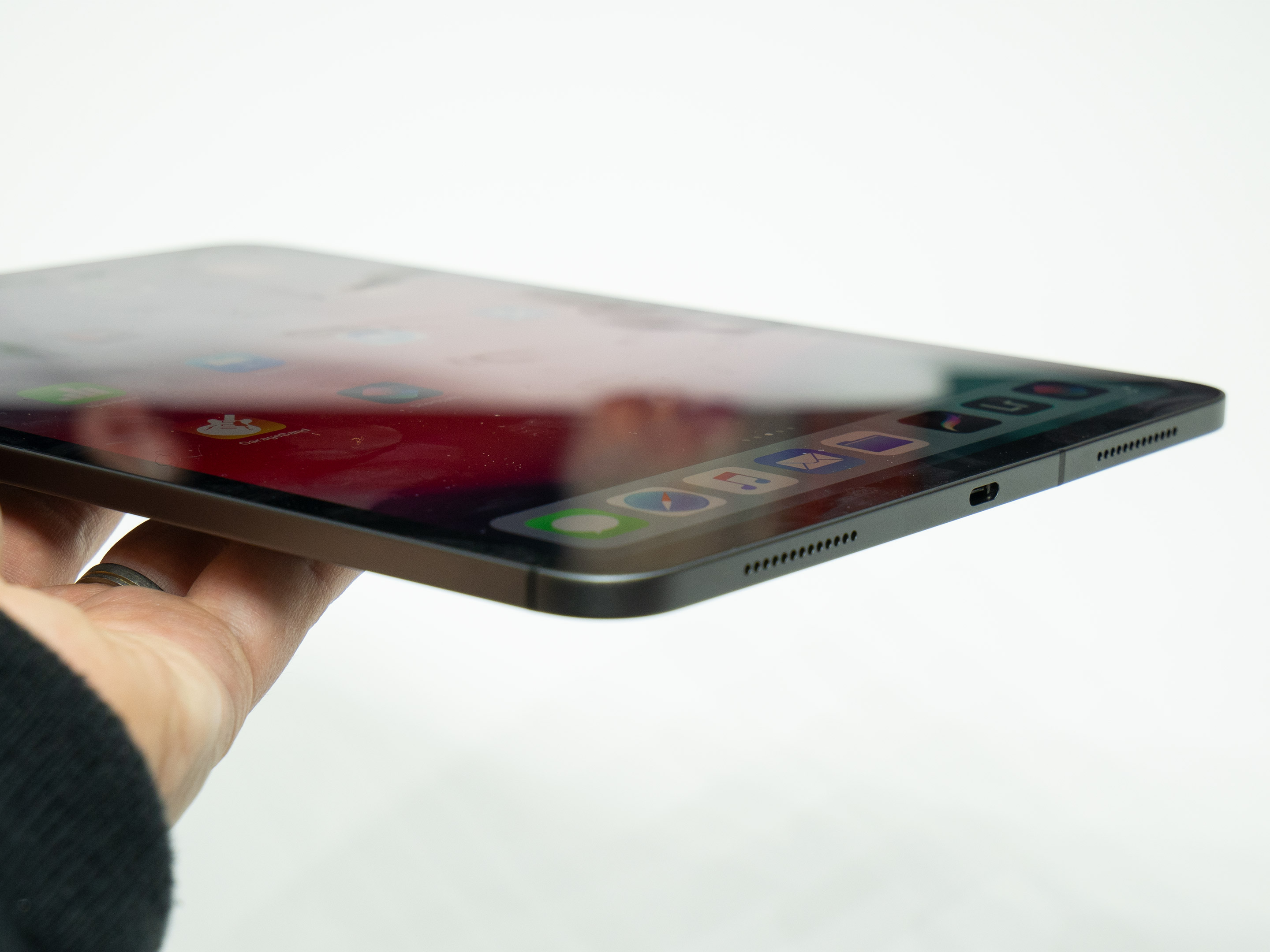 ipad-pro-2018-side.jpg