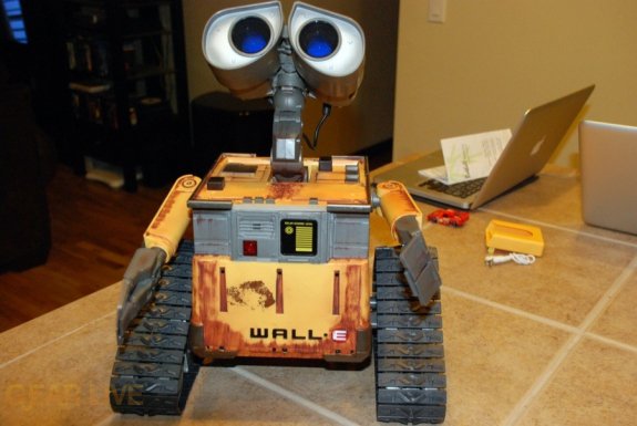 032-ultimate-wall-e-unboximg_medium.JPG