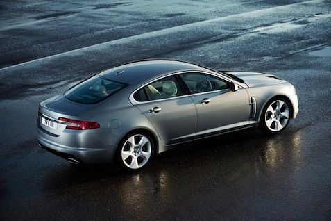 Jaguar_XF2.jpg